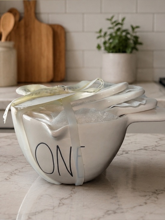 Rae Dunn Other - Rae Dunn Measuring Cup Set